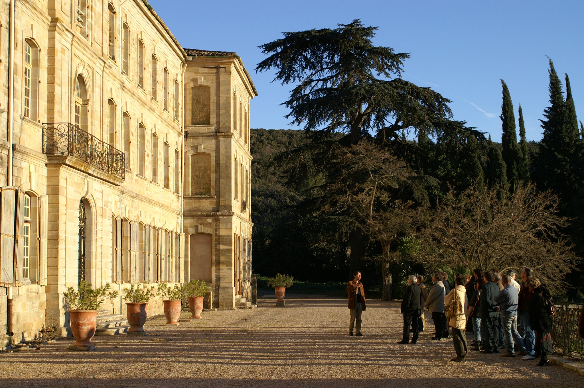 Visite-guidee-de-Ronan Photo d'une visite guidée sur la grande façade